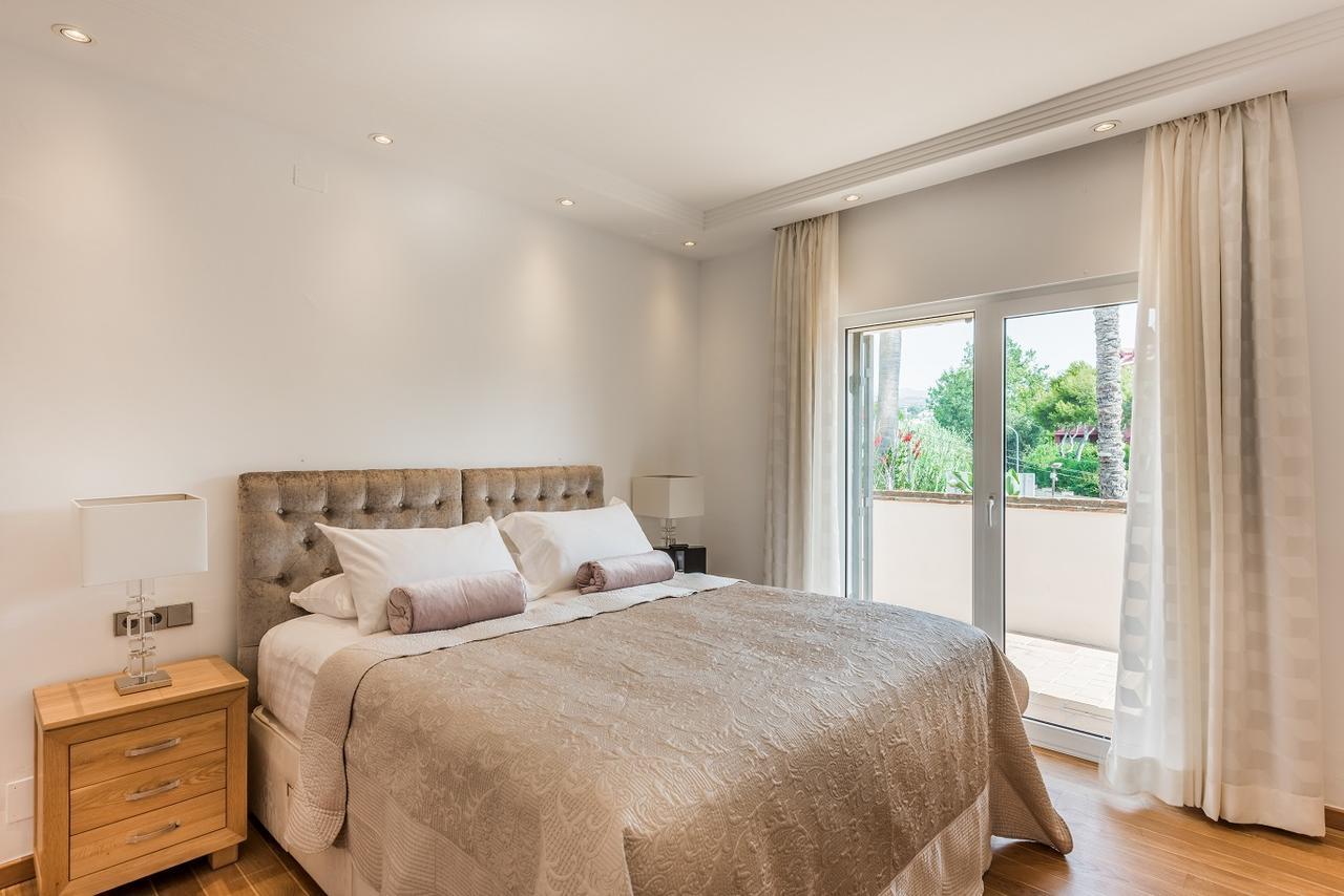The Residence By The Beach House Μαρμπέλλα Εξωτερικό φωτογραφία
