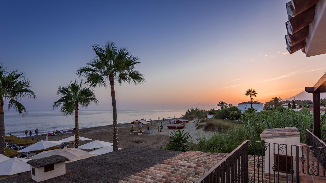 The Residence By The Beach House Μαρμπέλλα Εξωτερικό φωτογραφία